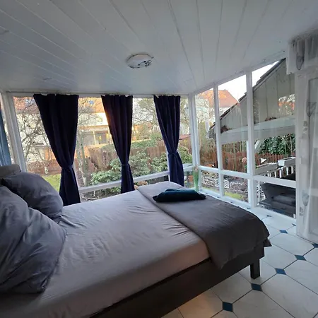 Apartment Haus Mit Garten *