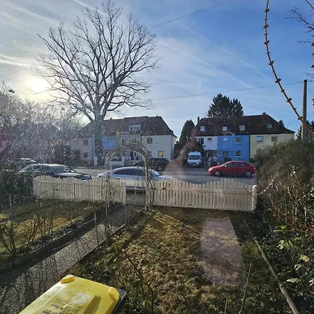 Haus Mit Garten